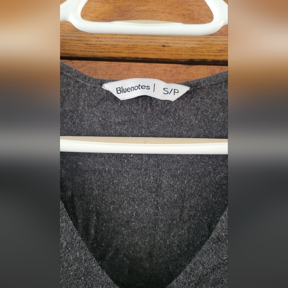 Womens long sleeve size small - Picture 2 of 3